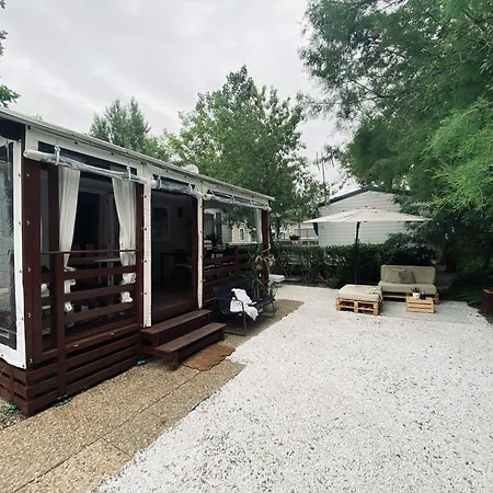 Ruhig Gelegenes Mobilhome La Carabasse *