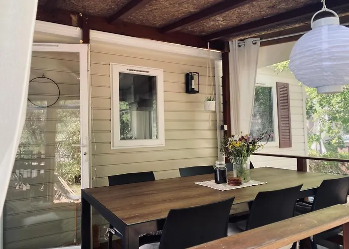 Ruhig Gelegenes Mobilhome La Carabasse Vias